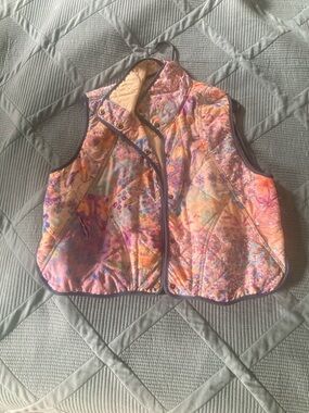 NATURAL LIFE quilted puffer vest - blue watercolor patchwork